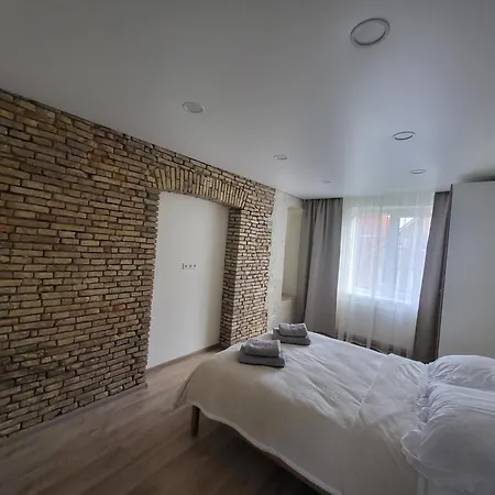 아파트 Old Bricks, Self Check-in